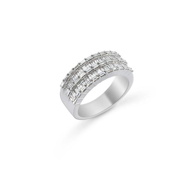 18K White Gold Ring with Natural Diamonds RING