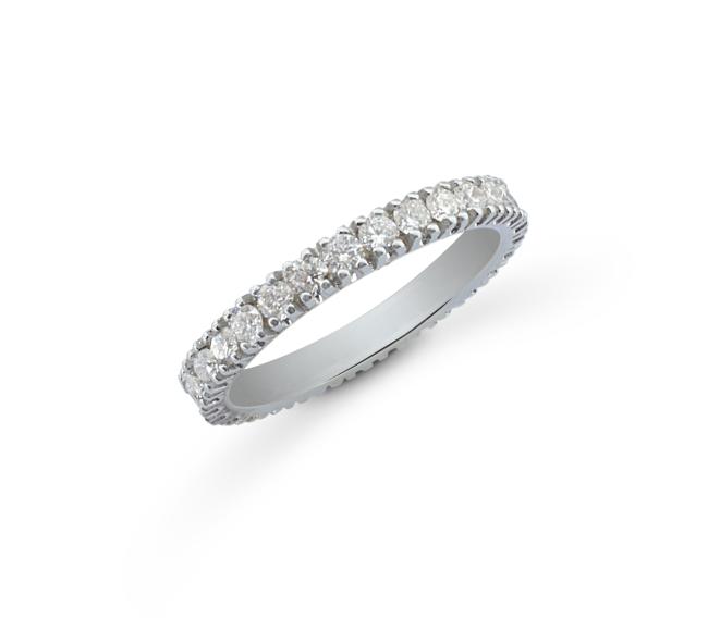 18K Gold Ring with Natural Diamonds RING